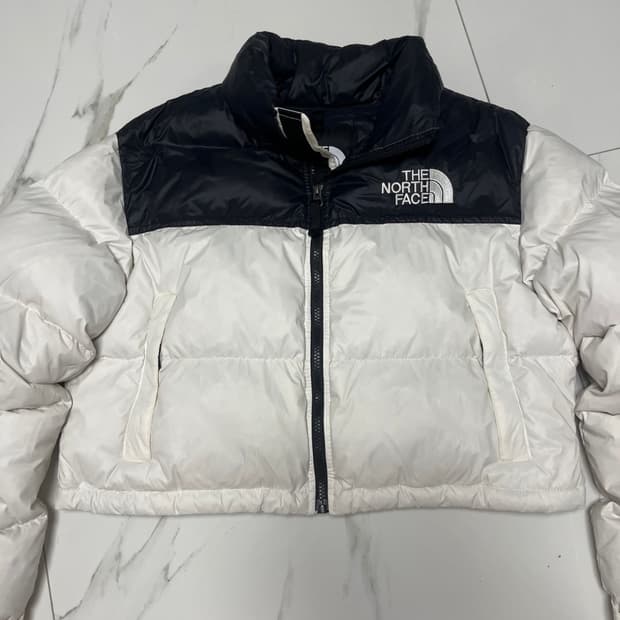 (W) 노스페이스 눕시 숏 자켓 가데니아 화이트 TNF 블랙