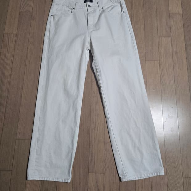 무신사 스탠다드 세미와이드 크림진 33사이즈