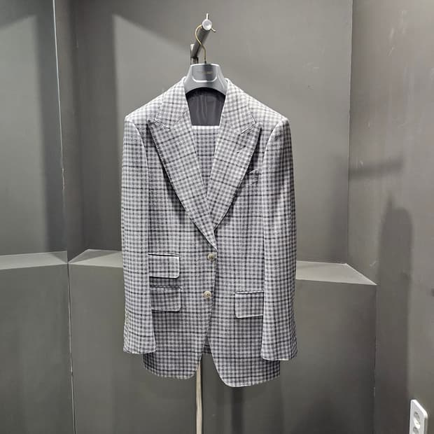 톰포드 Wool & Silk 깅엄체크 아티쿠스 투피스 수트셋업