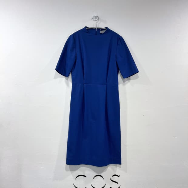 COS 울 원피스