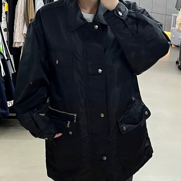 입생로랑 멀티 포켓 나일론 자켓