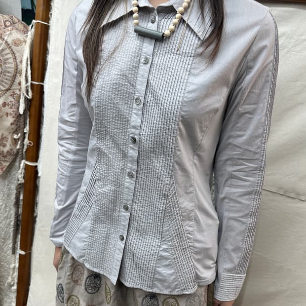 essentiel hiroko bis pintuck shirt