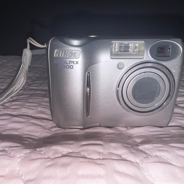 캐논 쿨픽스 5600