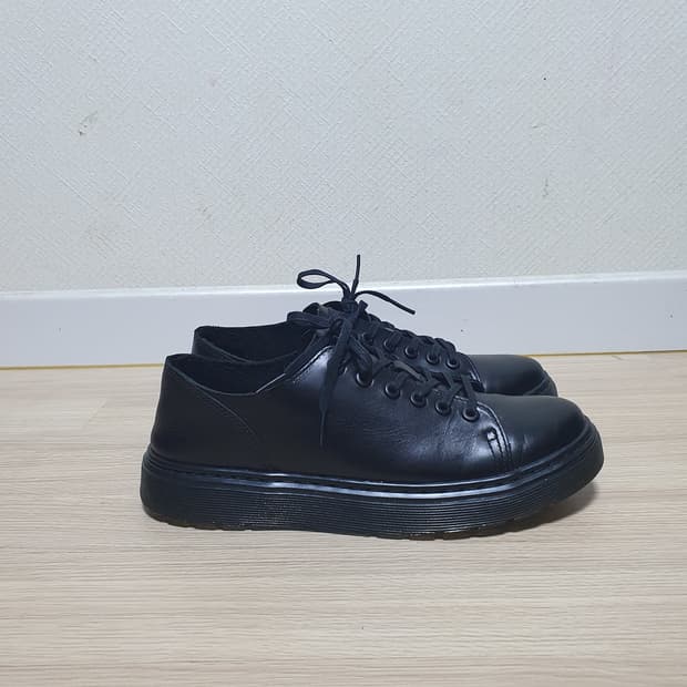 닥터마틴 단테 스니커즈 270