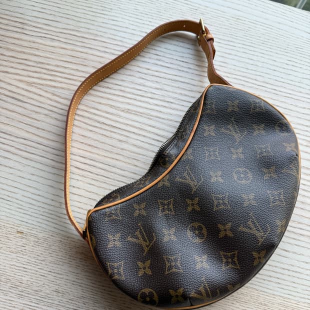 루이비통 크루아상 숄더백