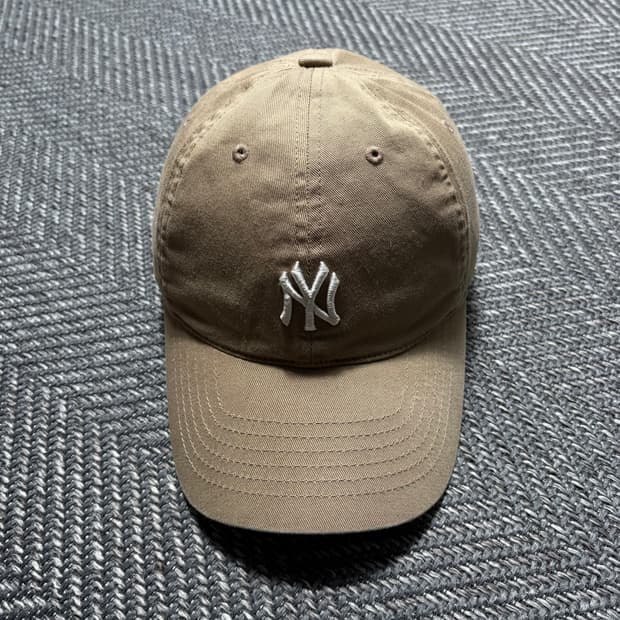 뉴에라 NY 캡 모자 베이지(OS)
