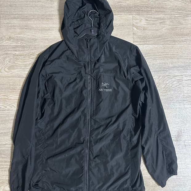 아크테릭스 스쿼미시 후디 블랙