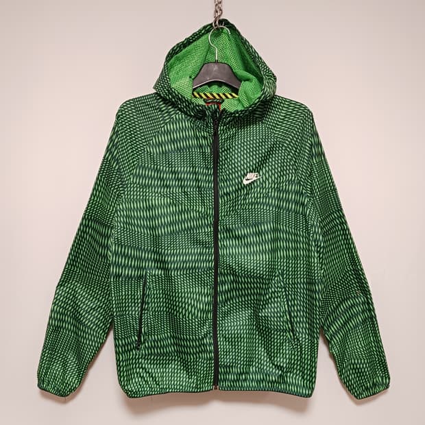 나이키 윈드러너 패턴 바람막이