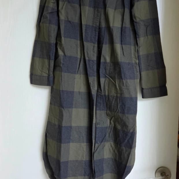 COS 셔츠형 원피스 