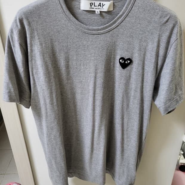 25SS 꼼데가르송 블랙하트 와펜 반팔 티셔츠 XL