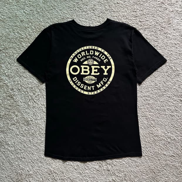 오베이 OBEY 디센트 스탠다드 반팔 티셔츠 M