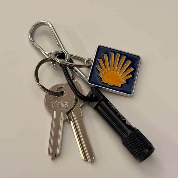 바다 .ᐟ SNTIAGO KEYRING