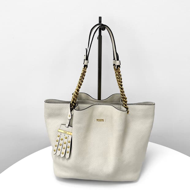 토즈 페블 레더 플라워 태슬 체인 숄더백