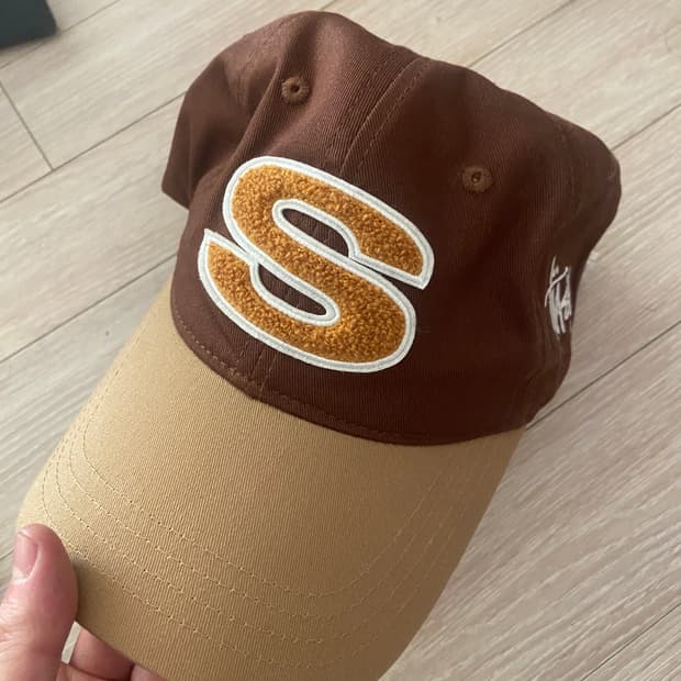 스투시 셔널 볼캡