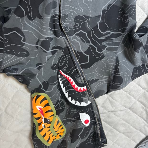 베이프 카모 후드 L