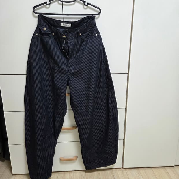 (새상품) 네이비 스트라이프 와이드팬츠 S