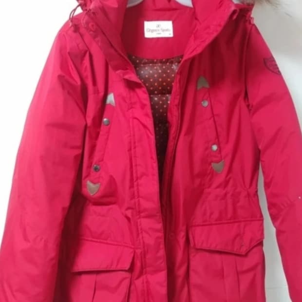 라쿤후드 레드 구스다운 점퍼