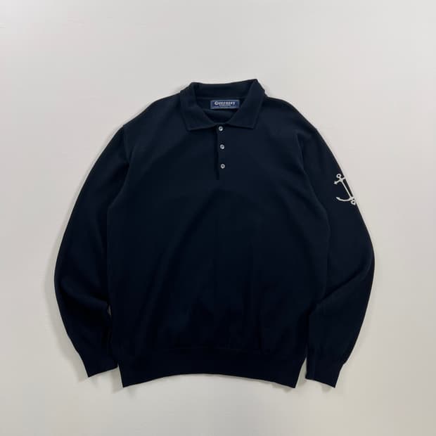 Guernsey 울런스 네이비 앵커 자수 폴로 스웨터