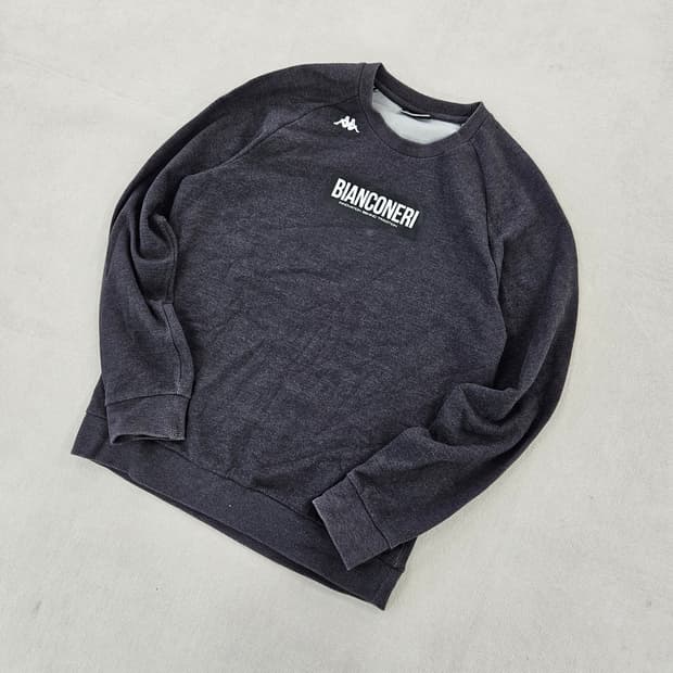 [100(L)] 카파 스몰로고 프린팅 베이직 맨투맨 0115YH1