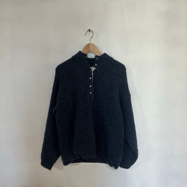 ourcabinet kitten button fleece navy