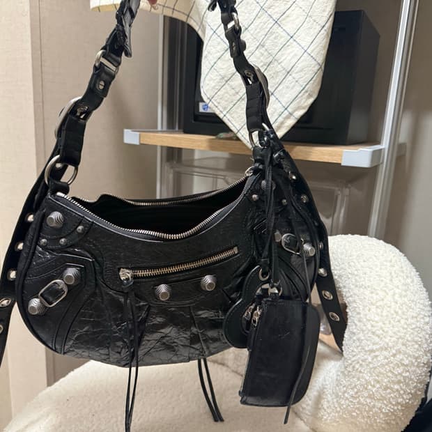 정품)발렌시아가 르카골 스몰 숄더/크로스 백 블랙 (거울참+지갑)