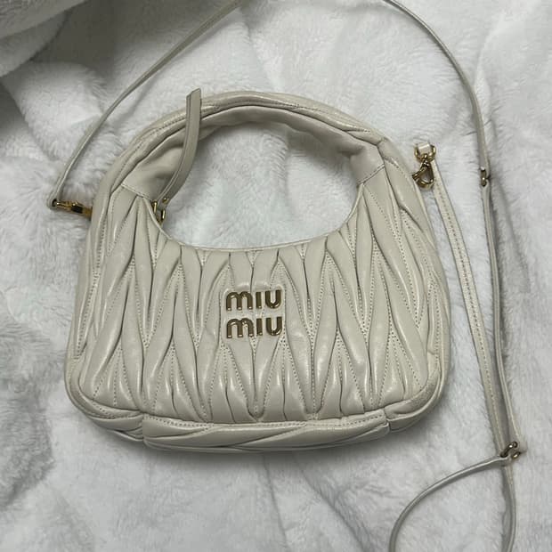 미우미우 호보백