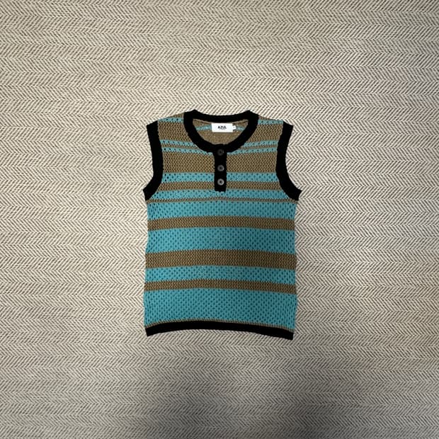 MOUSSY knit vest