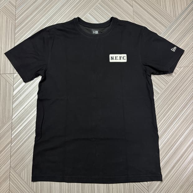 뉴에라 반팔 티셔츠 2XL