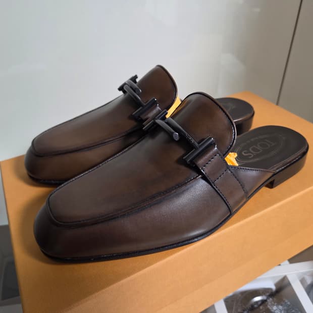토즈 TOD'S 더블티 브라운 블로퍼