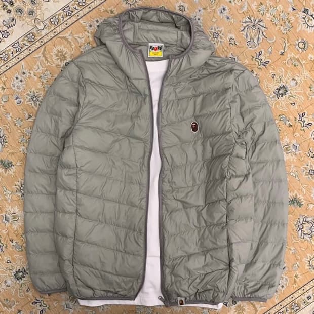 베이프 경량 패딩 