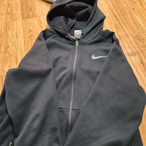 나이키 프로 블랙 후드집업 판매합니다