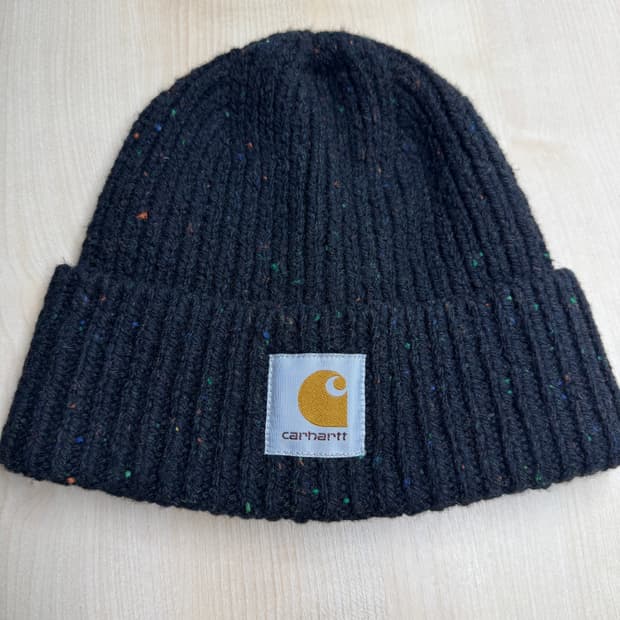 칼하트 WIP 앙글리스틱 비니 블랙