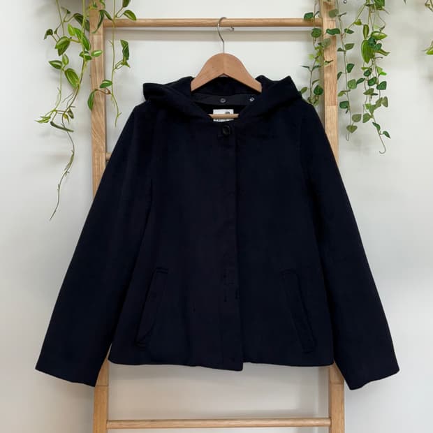 earth music 얼스뮤직/ 후드숏코트 반코트 해린코트 모리걸숏코트