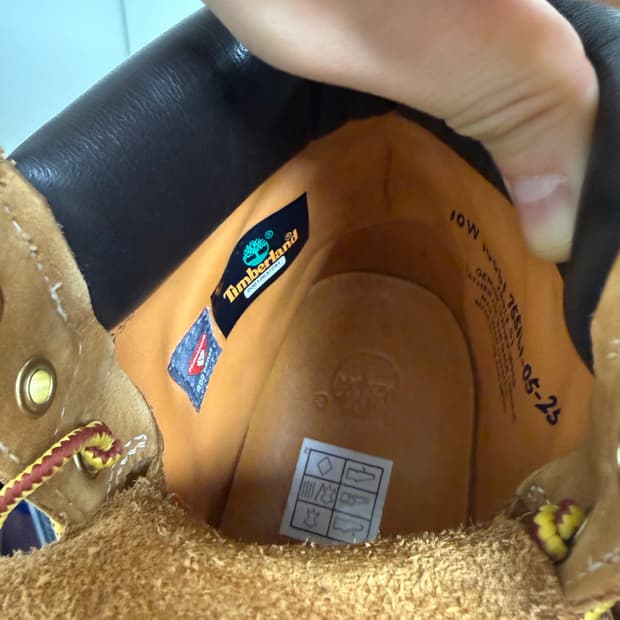 온러닝 클라우드 X 3 미스트 락 280사이즈 새상품입니다. 톤 다운된 