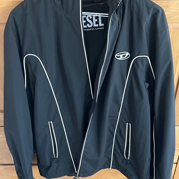 디젤 J-하이브스 콘트라스트 파이핑 윈드브레이커 블랙 L