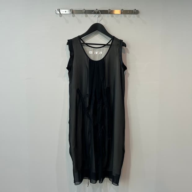 블랙 쉬폰 디테일 원피스