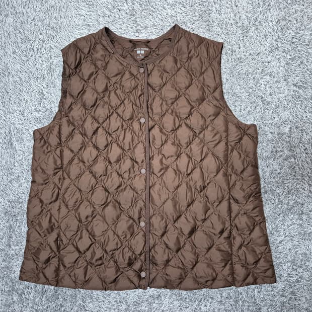 유니클로 여성 경량 패딩조끼 XL
