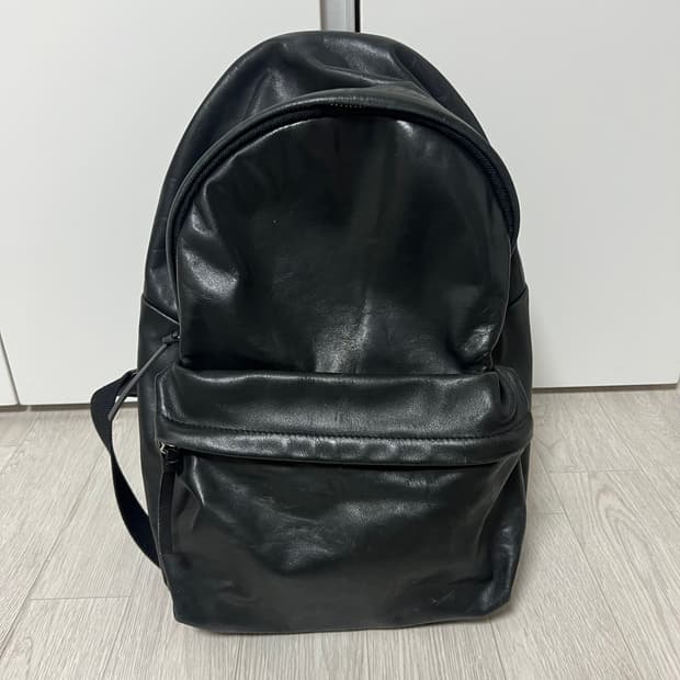 사일런트 바이 다미르도마 가죽 백팩