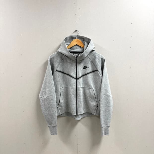 여성 M / 나이키 테크팩 크롭 후드집업 그레이