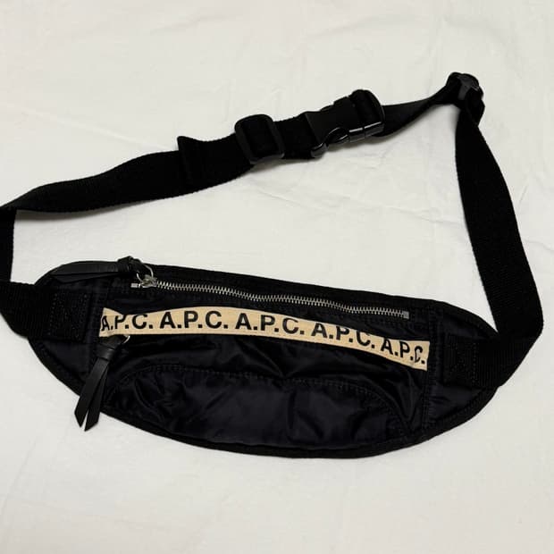 아페쎄 A.P.C. 벨트백 힙색 
