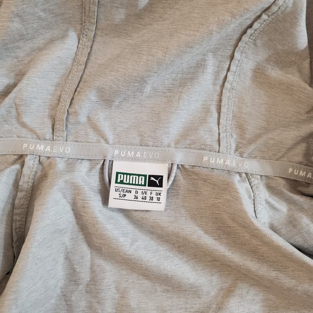 푸마 여성 바람막이●표기사이즈S/P(55~77가능) 