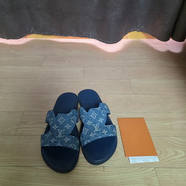 루이비통 데님 오아시스 뮬 8