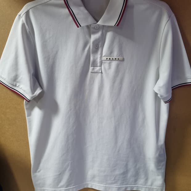 프라다 남성 반팔티 