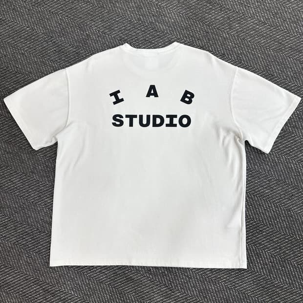 아이앱스튜디오 반팔티 화이트