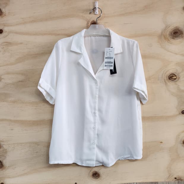 514) 솔로이스트 반팔 블라우스 새상품