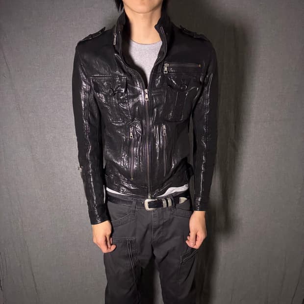 포켓 디테일 양가죽 라이더 자켓