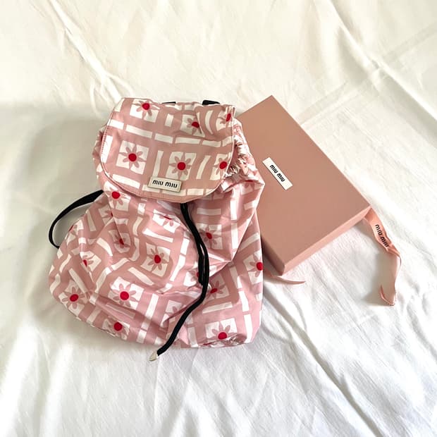 미우미우 나일론 백팩 핑크 플라워