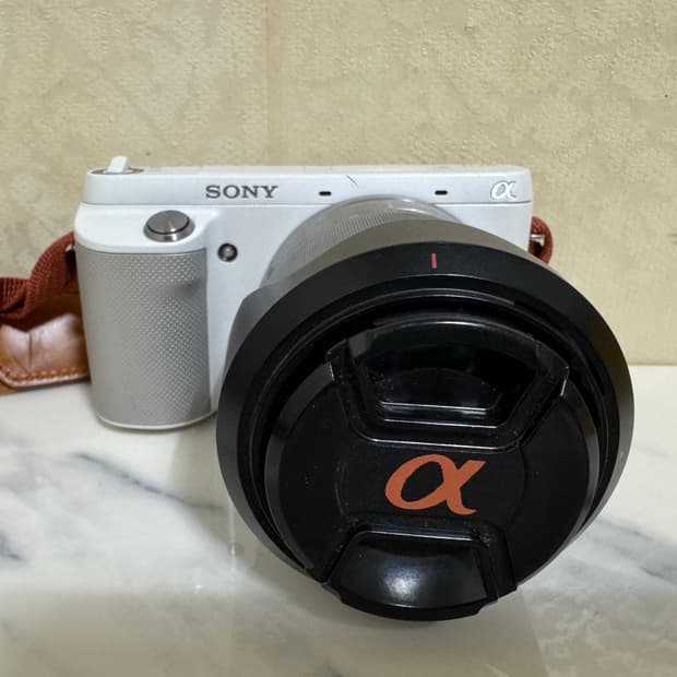 소니 NEX-F3 미러리스 + 18-55mm 렌즈
