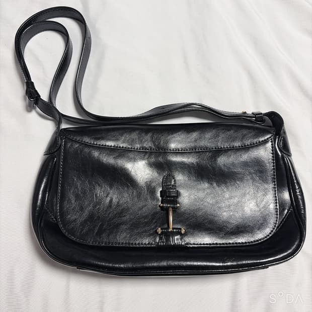 루에브르 가방 숄더백 삭드벨로