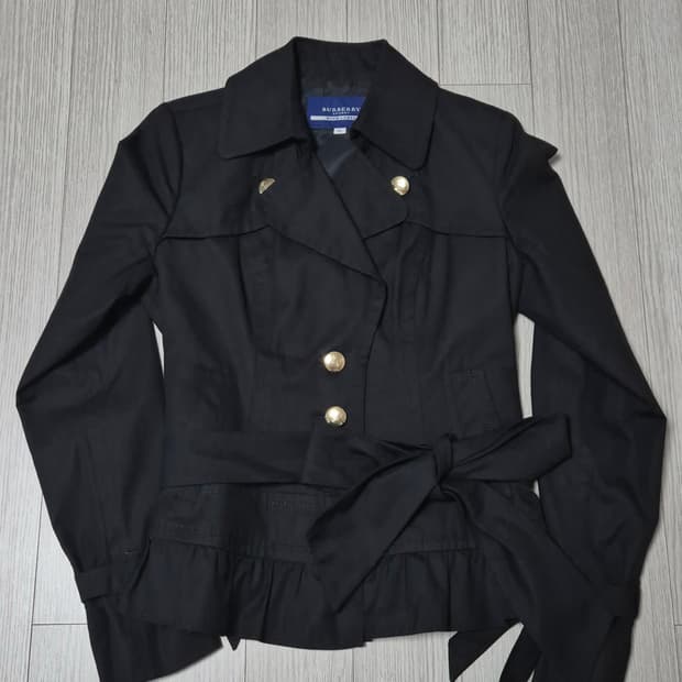 초희귀) 버버리 블루라벨 프릴 하프 프렌치코트